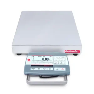 Báscula Ohaus Defender™5000 con plataforma de acero inoxidable y pantalla digital retroiluminada, ideal para aplicaciones industriales